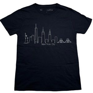 No Curfew New York Skyline Crewneck Graphic Short Sleeve Tee Shirt in Black Sz S